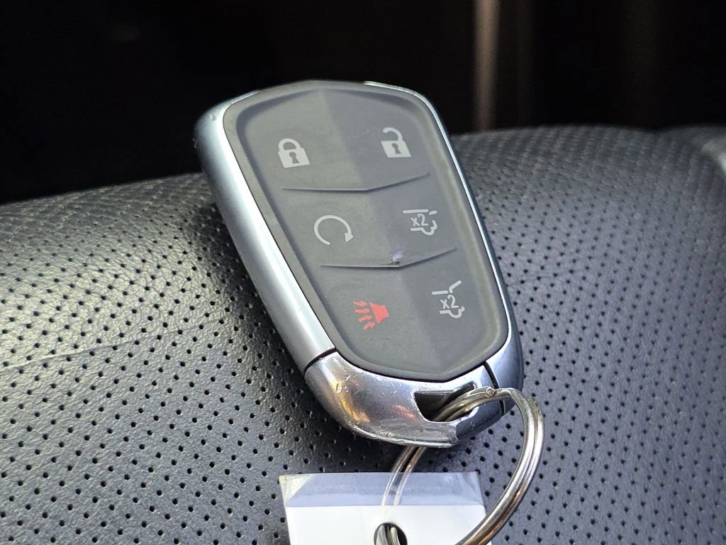 Used 2018 Cadillac Escalade Luxury AWD/4WD image 31