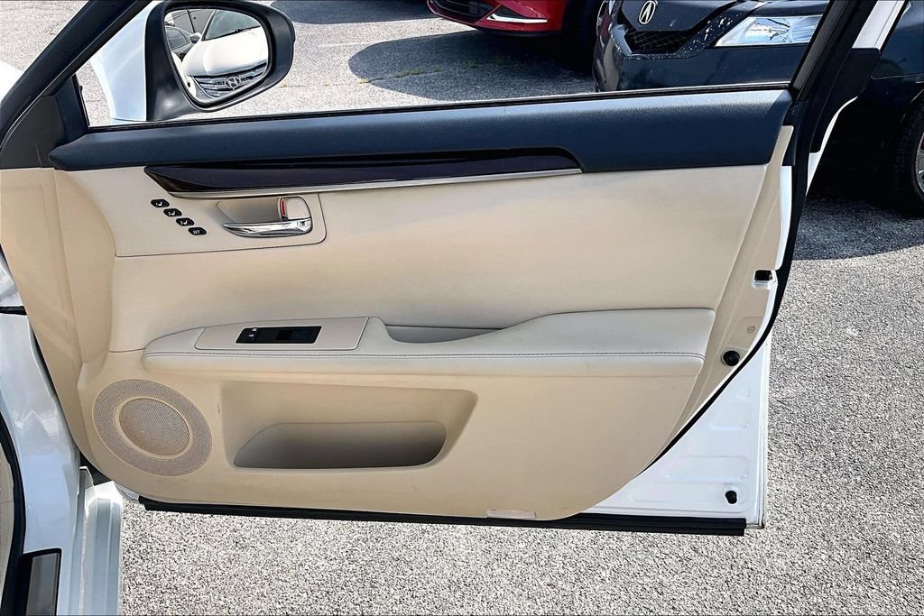 Used 2014 Lexus ES 350 FWD image 23
