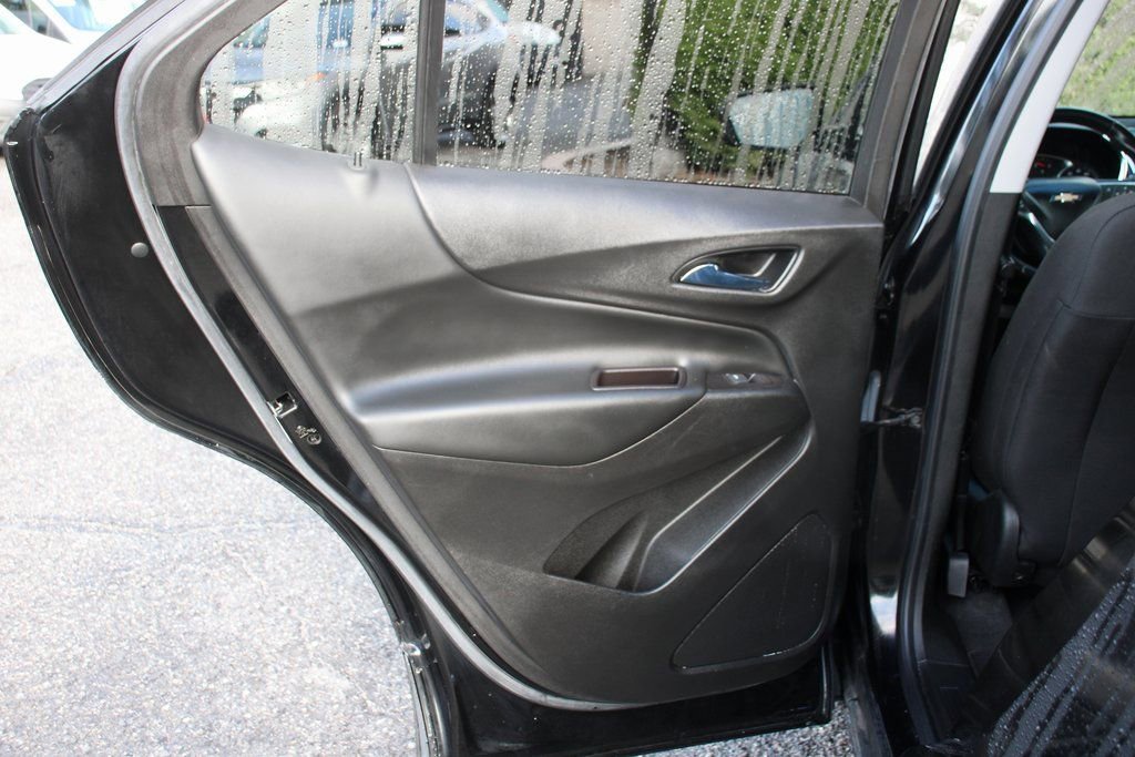 Used 2022 Chevrolet Equinox LT w/ Driver Convenience Package FWD image 33