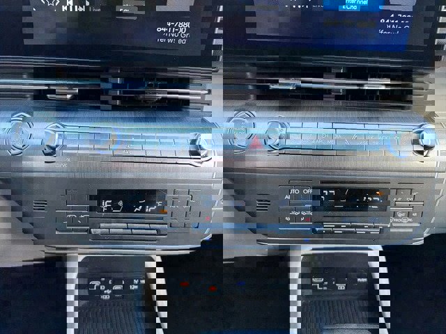 Certified 2024 Hyundai Kona SEL image 26