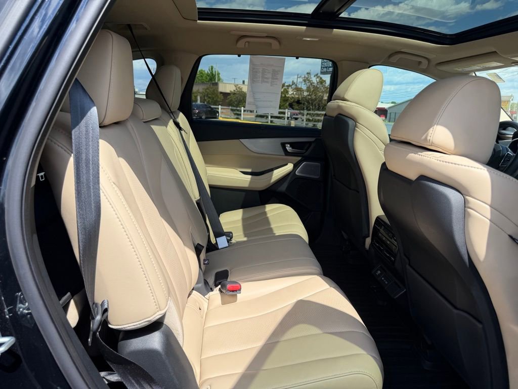 Used 2025 Acura MDX SH-AWD w/ Technology Package image 37