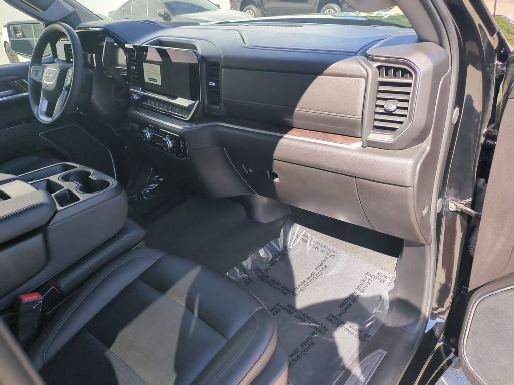 Used 2025 GMC Sierra 1500 SLT AWD/4WD image 36