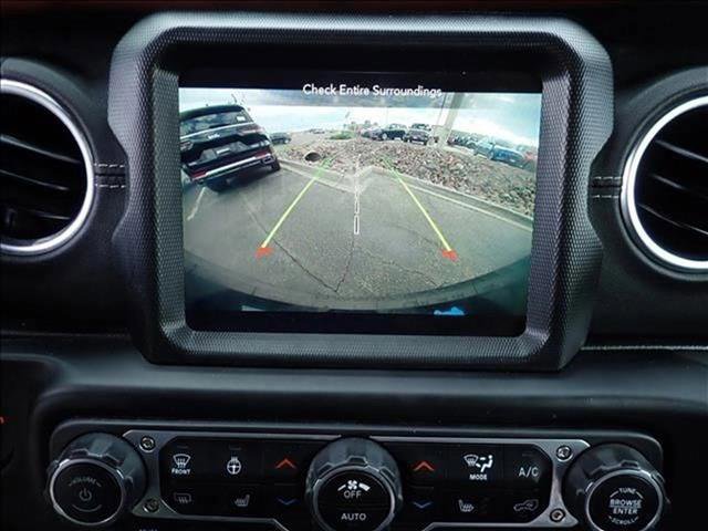 Used 2023 Jeep Wrangler Unlimited Sahara w/ Cold Weather Group AWD/4WD image 16