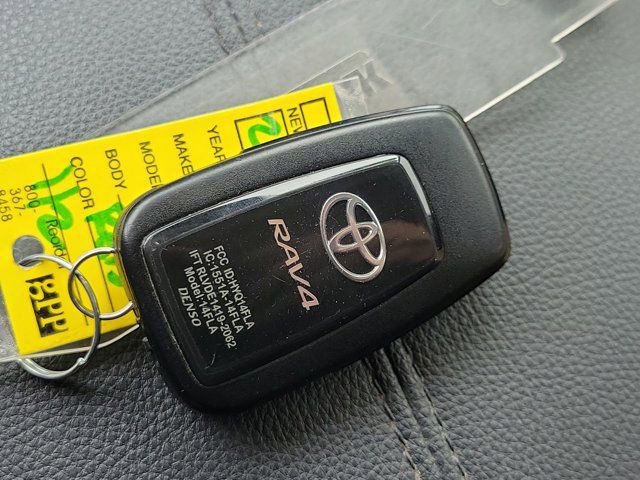 Used 2023 Toyota RAV4 XLE Premium image 35