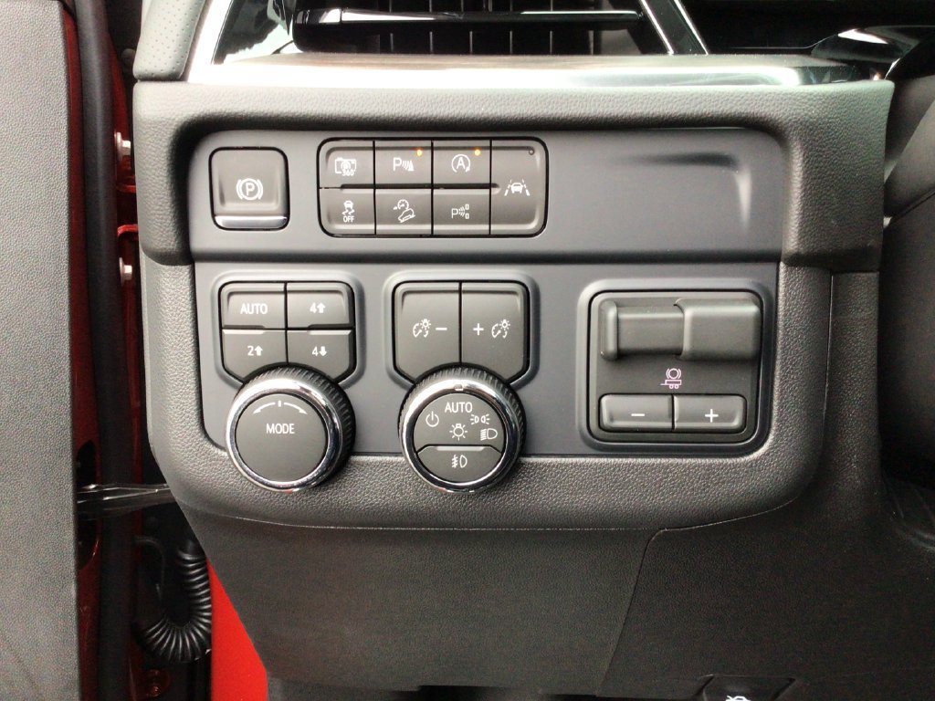 New 2026 Chevrolet Tahoe Premier w/ Sun And Tow Package AWD/4WD image 26