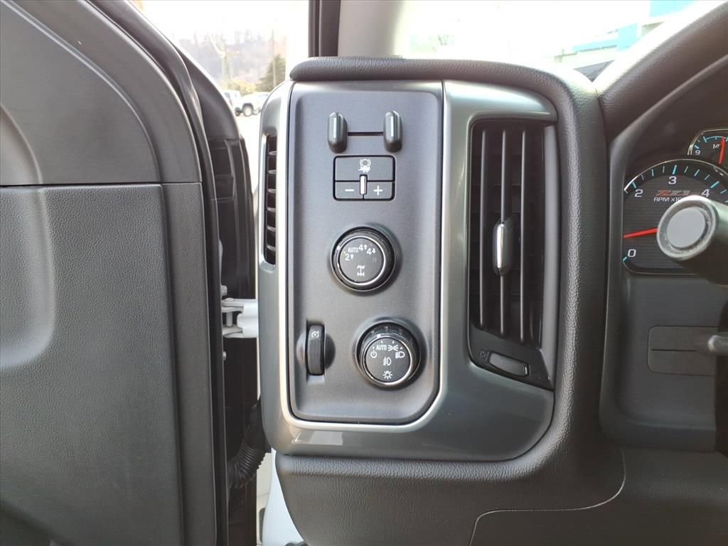 Used 2017 Chevrolet Silverado 1500 LT w/ All Star Edition image 20