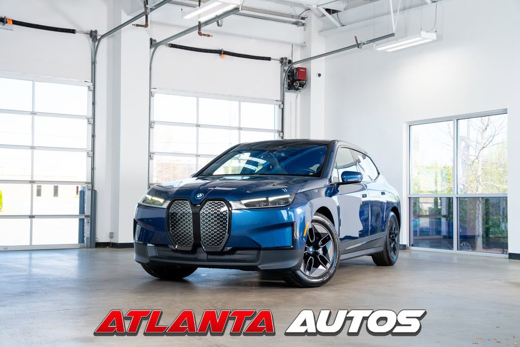 Used 2023 BMW iX xDrive50 w/ Premium Package AWD/4WD image 1