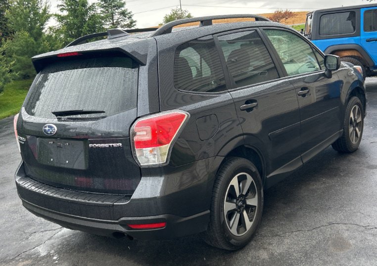 Used 2018 Subaru Forester 2.5i Premium AWD/4WD image 10