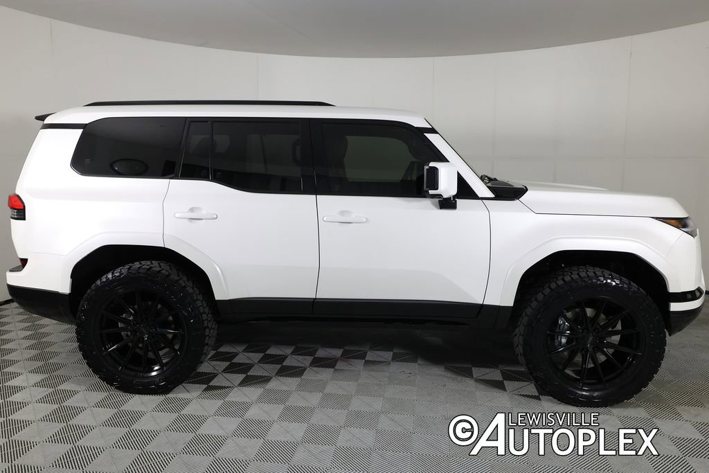 Used 2026 Lexus GX 550 w/ Accessory Package (2T) AWD/4WD image 4