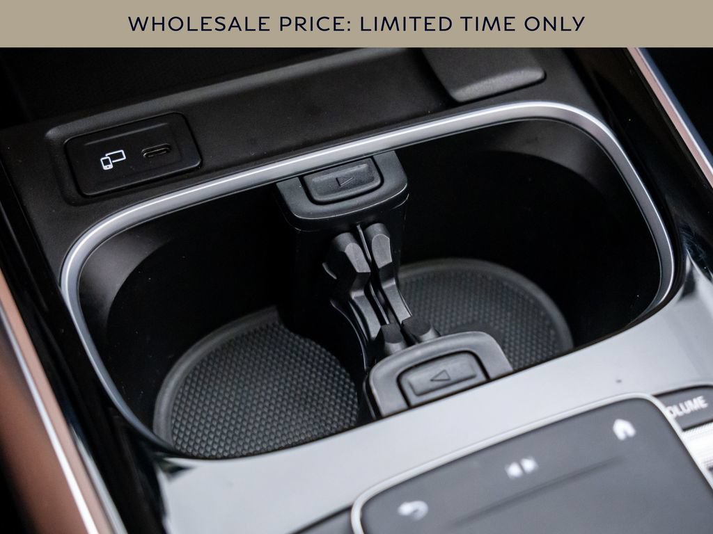 Used 2023 Mercedes-Benz GLA 250 4MATIC w/ Premium Package image 29