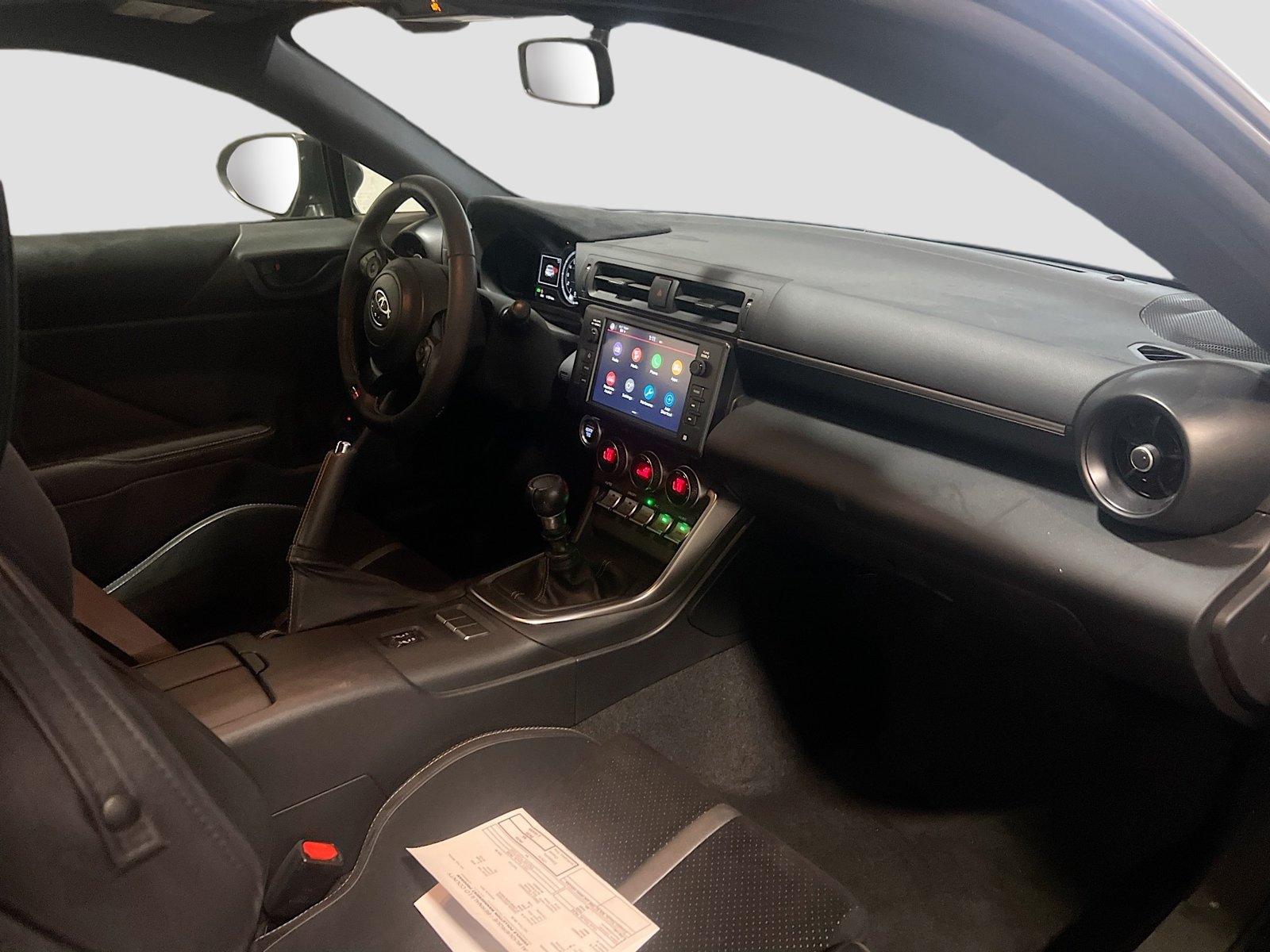 Used 2025 Toyota GR86 Premium w/ Performance Package RWD image 25