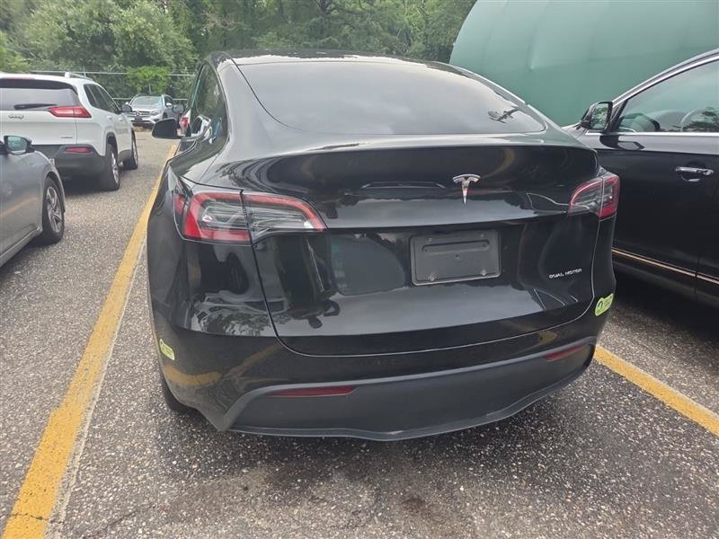 Used 2023 Tesla Model Y Long Range AWD/4WD image 3