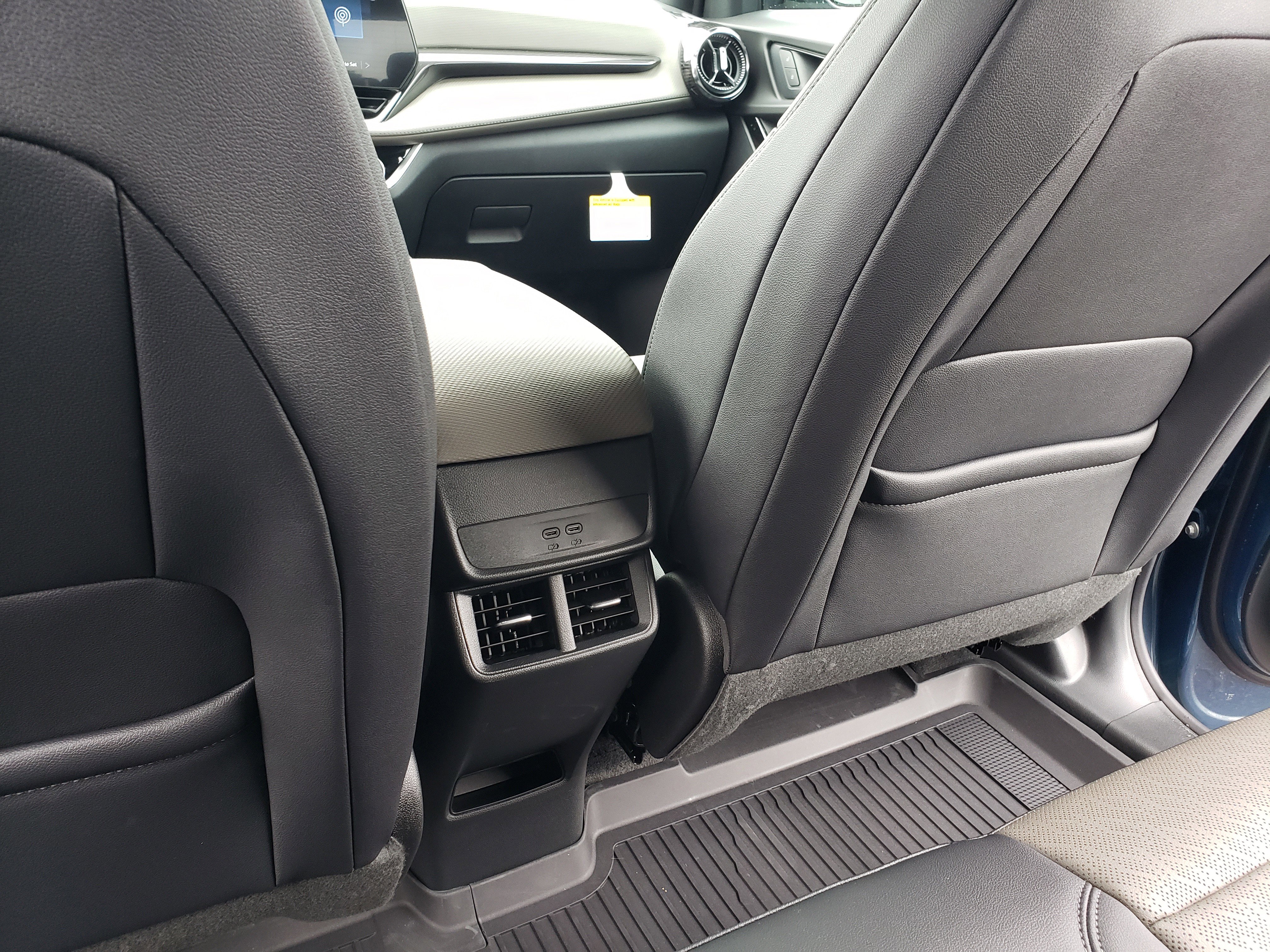 New 2026 Chevrolet Equinox LT w/ Convenience Package II image 36