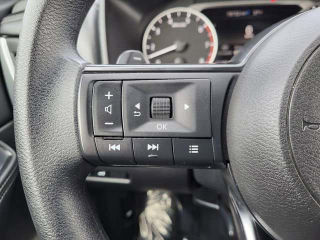 Used 2024 Nissan Rogue SV image 16