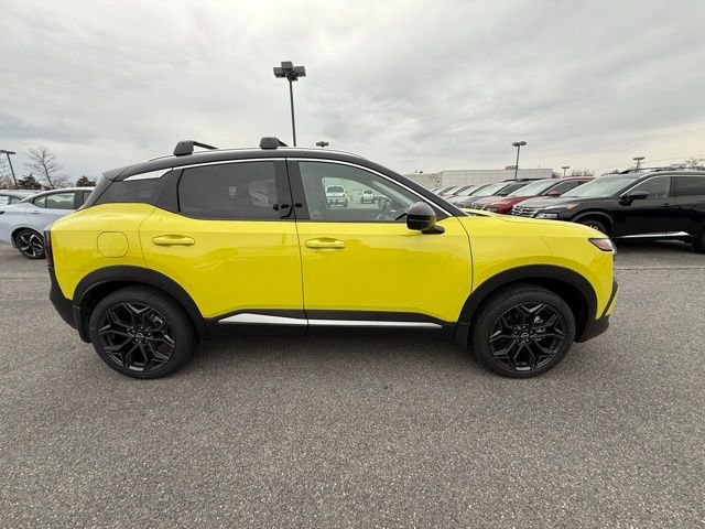 New 2025 Nissan Kicks SR image 4