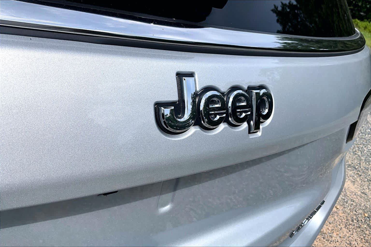 Used 2026 Jeep Compass Limited AWD/4WD image 31