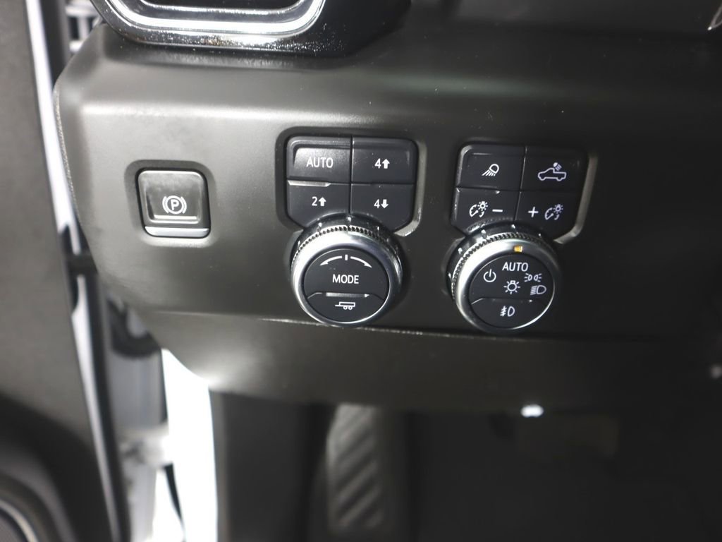 Used 2025 GMC Sierra 3500 Denali image 19
