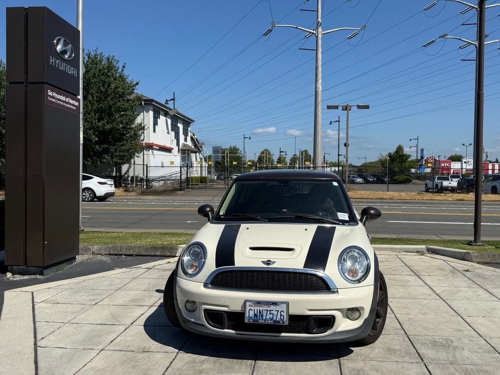 Used 2013 MINI Cooper S FWD image 2