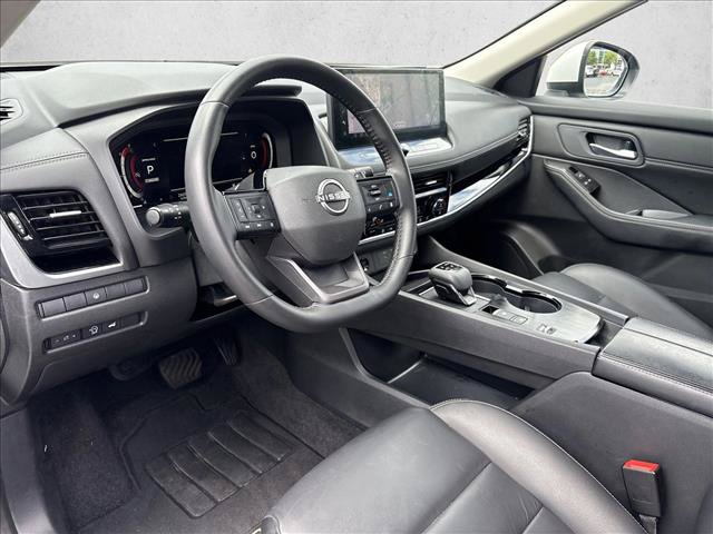 Used 2026 Nissan Rogue SL FWD image 9
