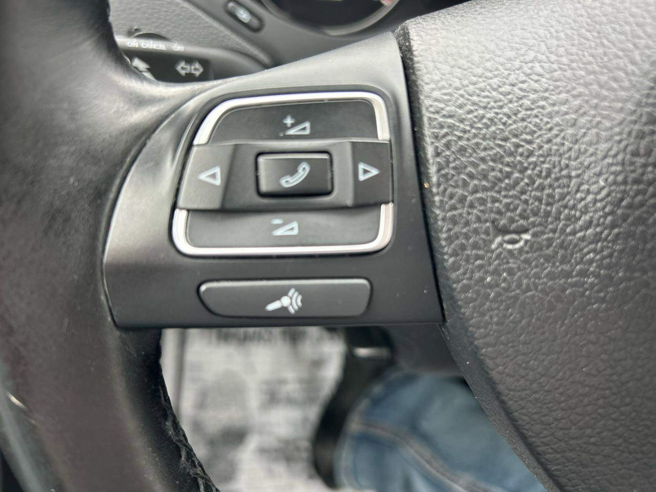 Used 2012 Volkswagen Jetta SE FWD image 23