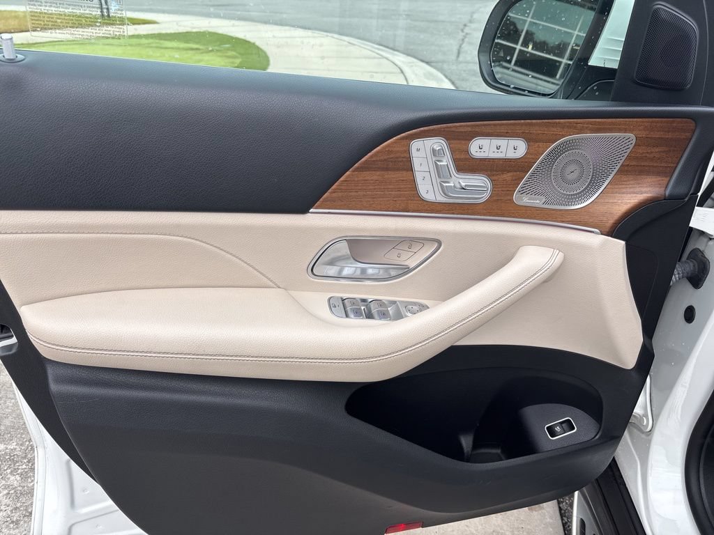 Used 2022 Mercedes-Benz GLE 350 4MATIC w/ Premium Package image 43