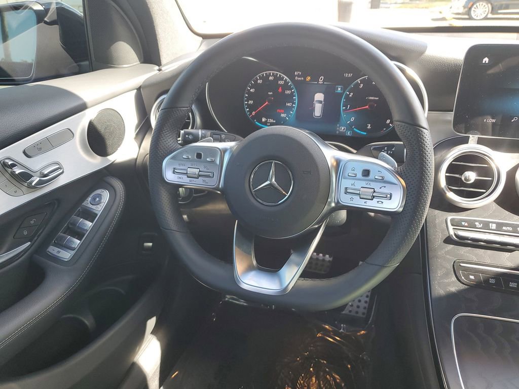 Used 2022 Mercedes-Benz GLC 300 image 17