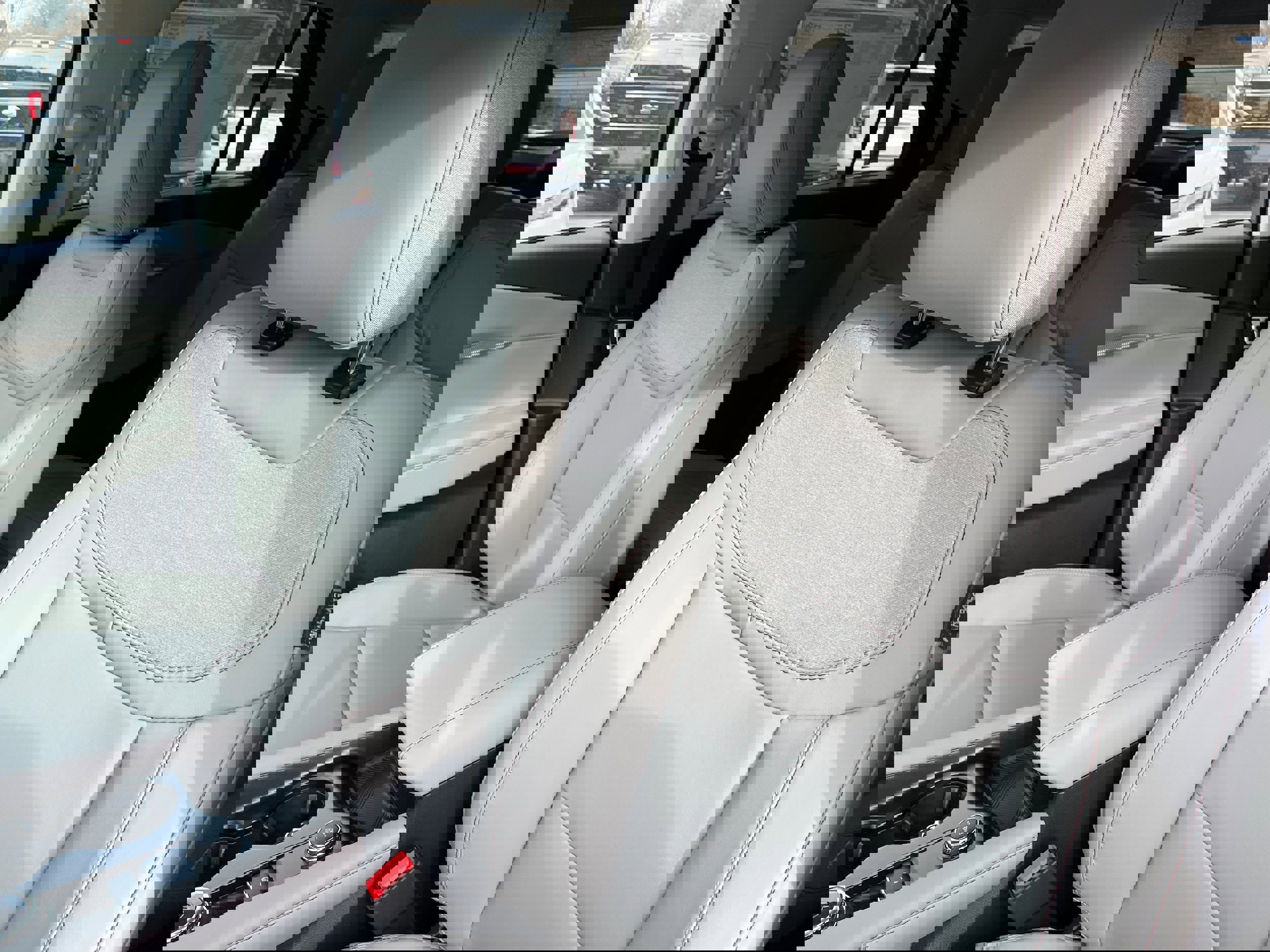 New 2026 Ford Explorer Active w/ Active Comfort Package image 8