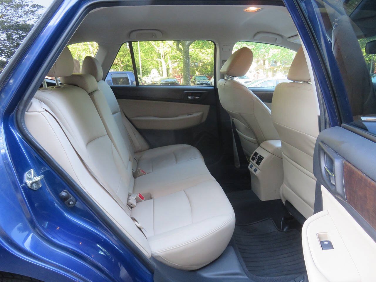 Used 2015 Subaru Outback 2.5i Limited AWD/4WD image 20
