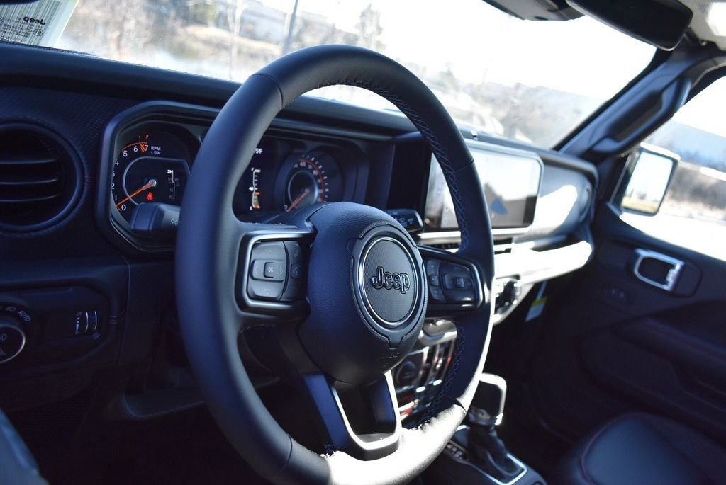 New 2026 Jeep Gladiator Rubicon AWD/4WD image 12