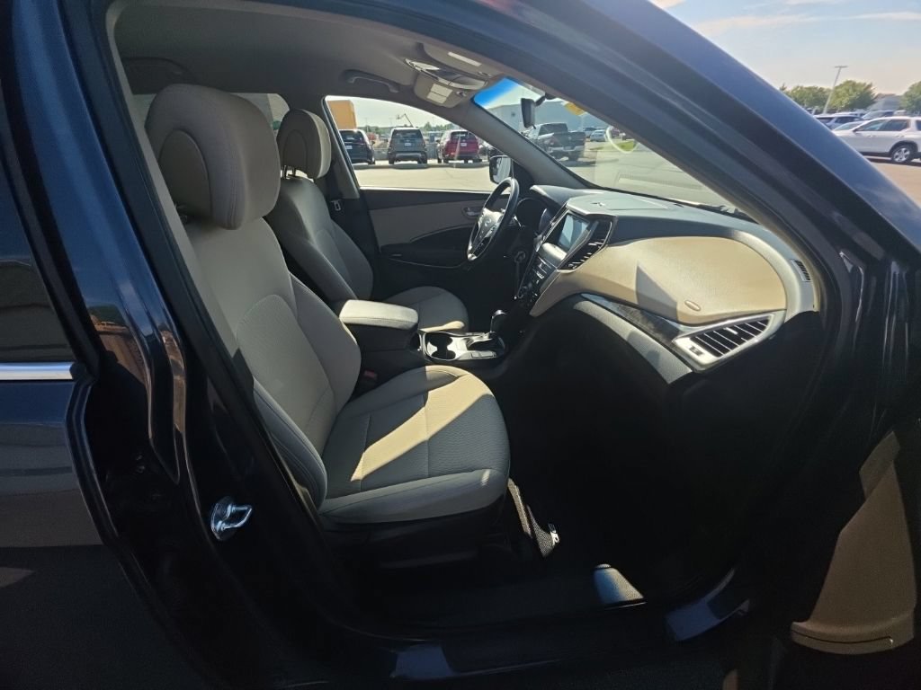 Used 2017 Hyundai Santa Fe Sport AWD/4WD image 32