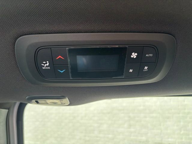 New 2026 Chrysler Pacifica Select image 28