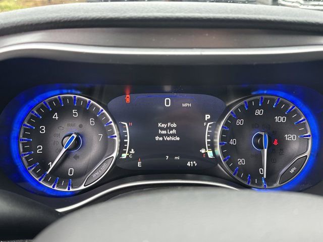 New 2026 Chrysler Pacifica Select image 28