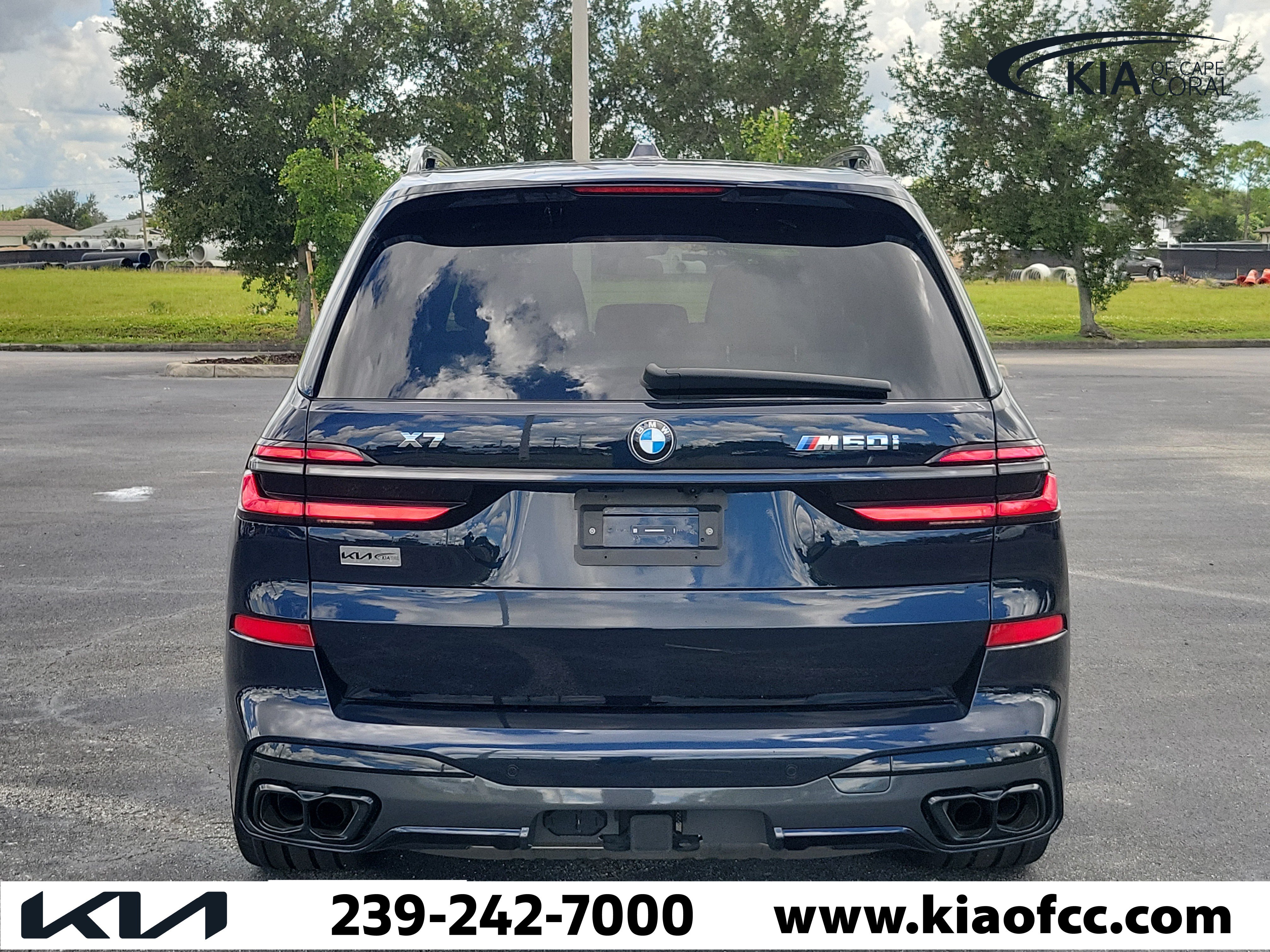 Used 2025 BMW X7 M60i AWD/4WD image 5