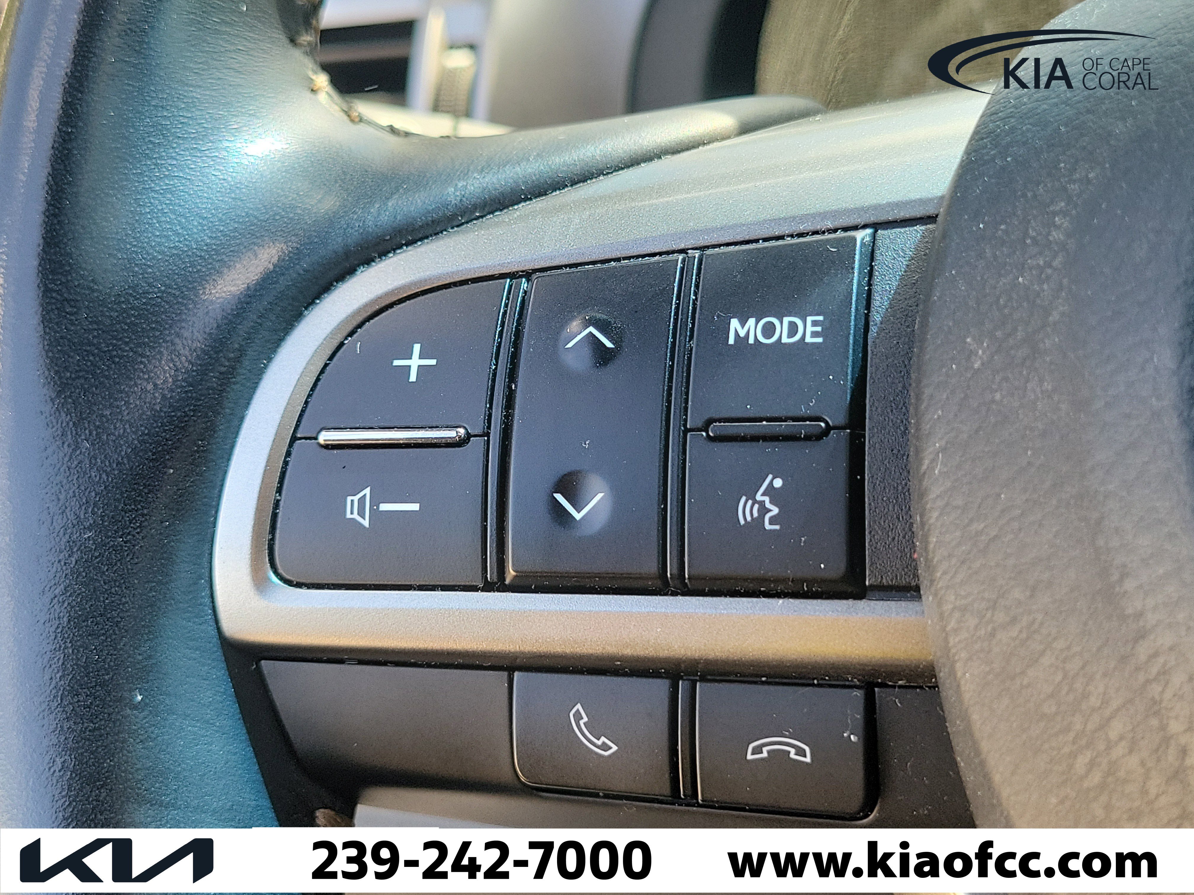 Used 2023 Lexus GX 460 Premium w/ Accessory Package image 22