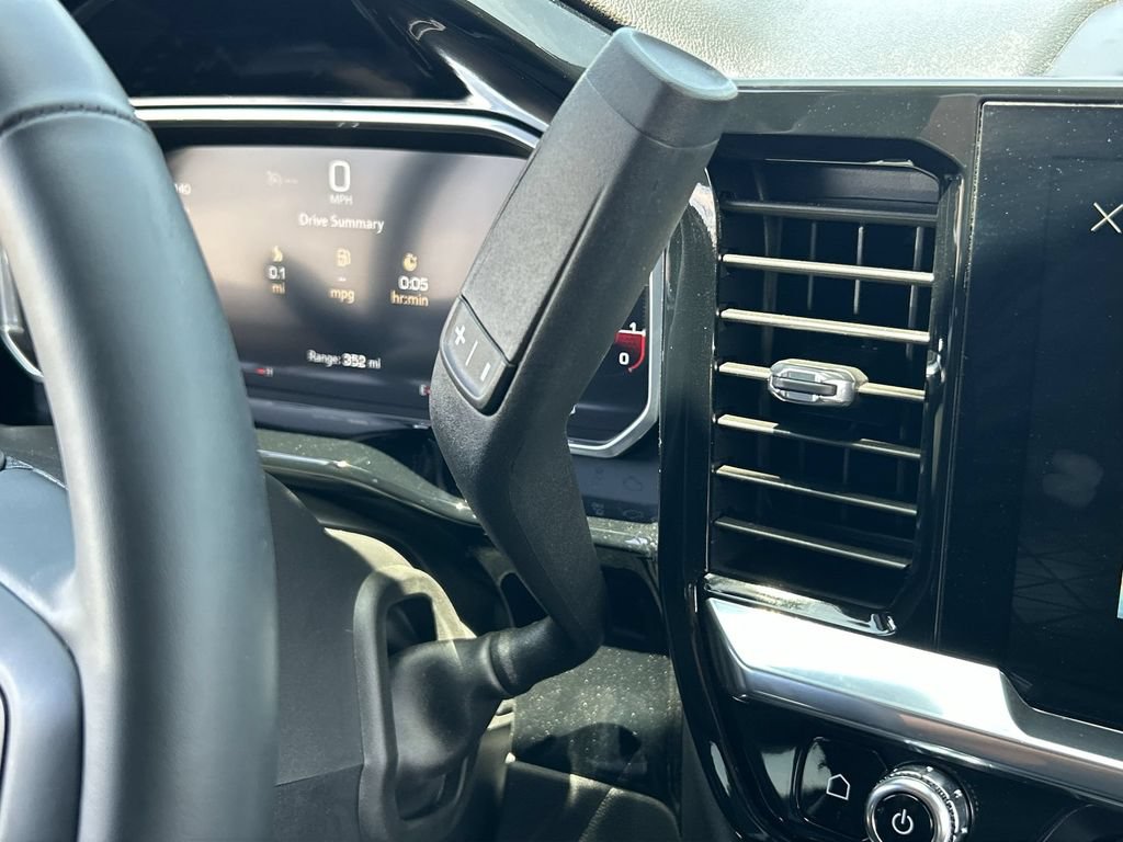 New 2026 GMC Sierra 1500 SLT AWD/4WD image 16