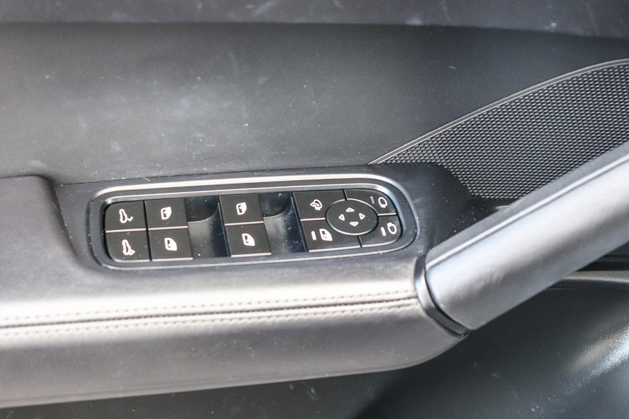 Used 2024 Porsche Cayenne AWD/4WD image 23
