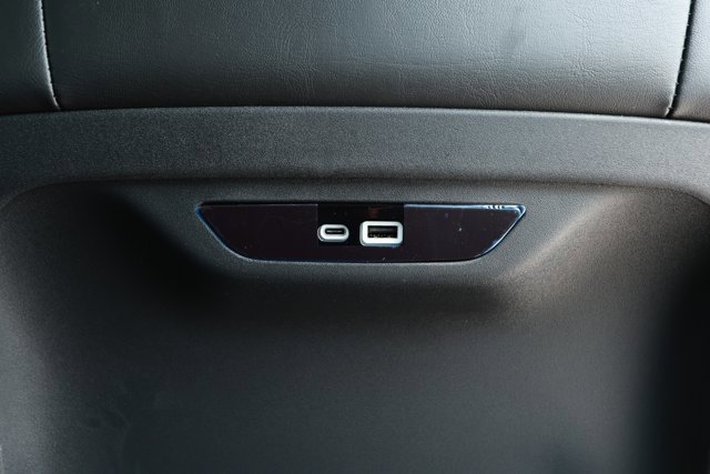 New 2027 Chrysler Pacifica Select FWD image 31