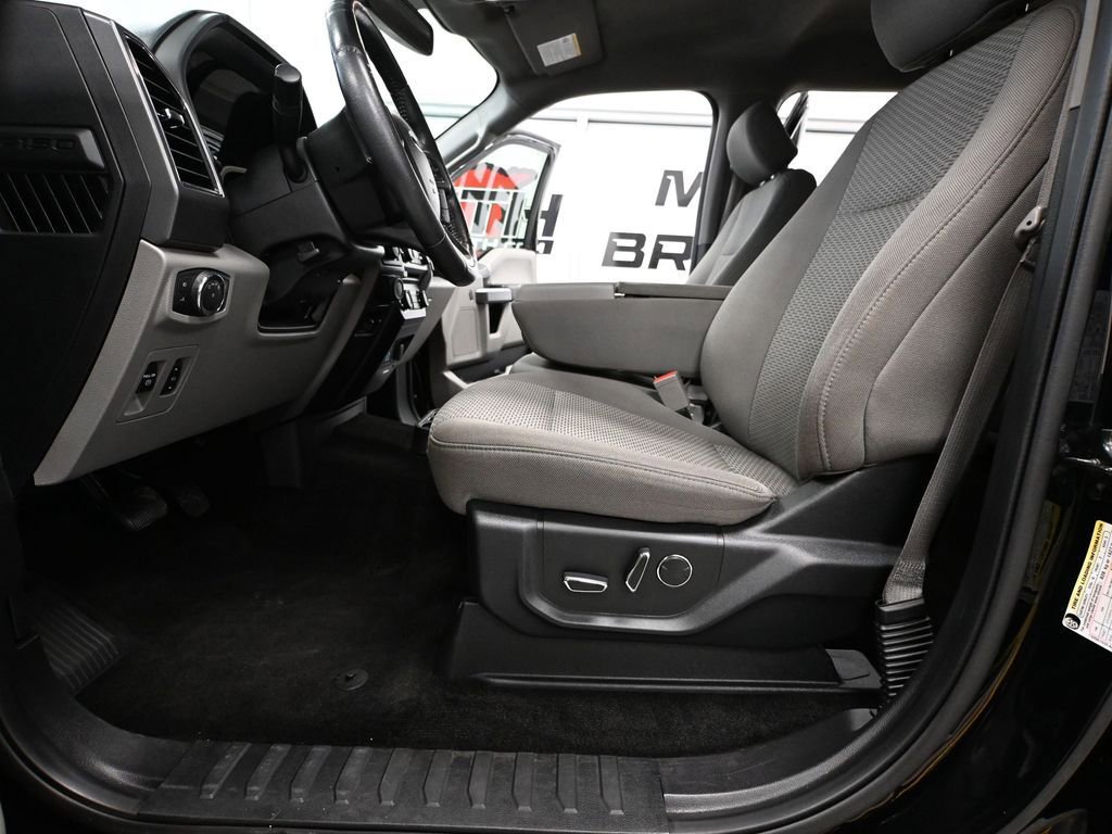 Used 2018 Ford F150 XLT w/ Equipment Group 302A Luxury image 24