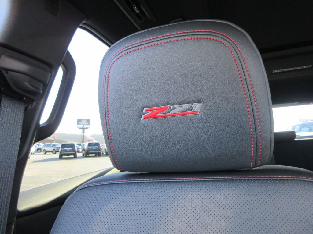 New 2026 Chevrolet Traverse Z71 w/ LPO, Floor Liner Package image 35