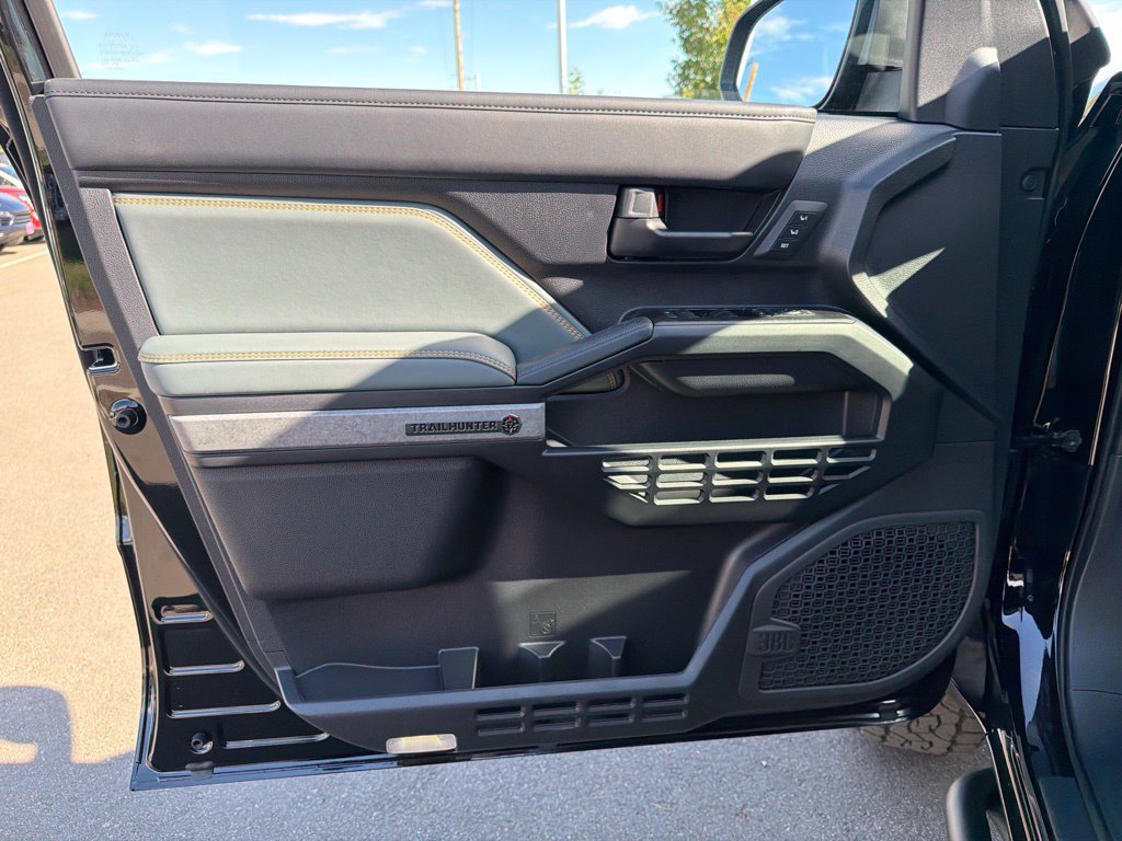 New 2026 Toyota 4Runner Trailhunter AWD/4WD image 23
