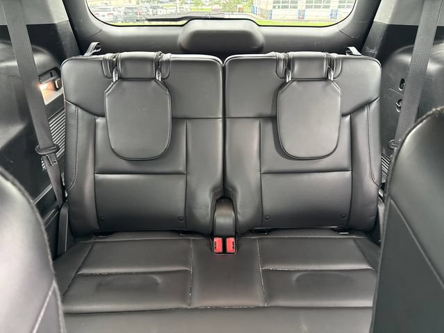 Used 2024 Ford Explorer XLT w/ Equipment Group 202A AWD/4WD image 25