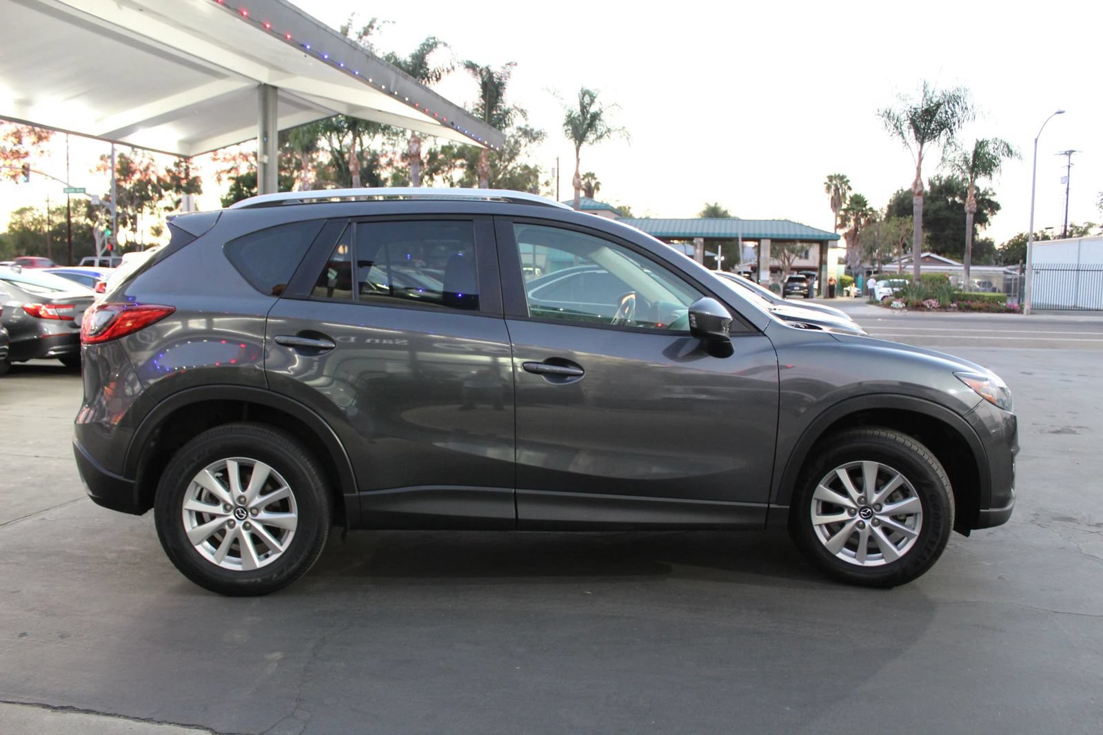 Used 2014 MAZDA CX-5 Touring w/ Bose/Moonroof Package FWD image 6