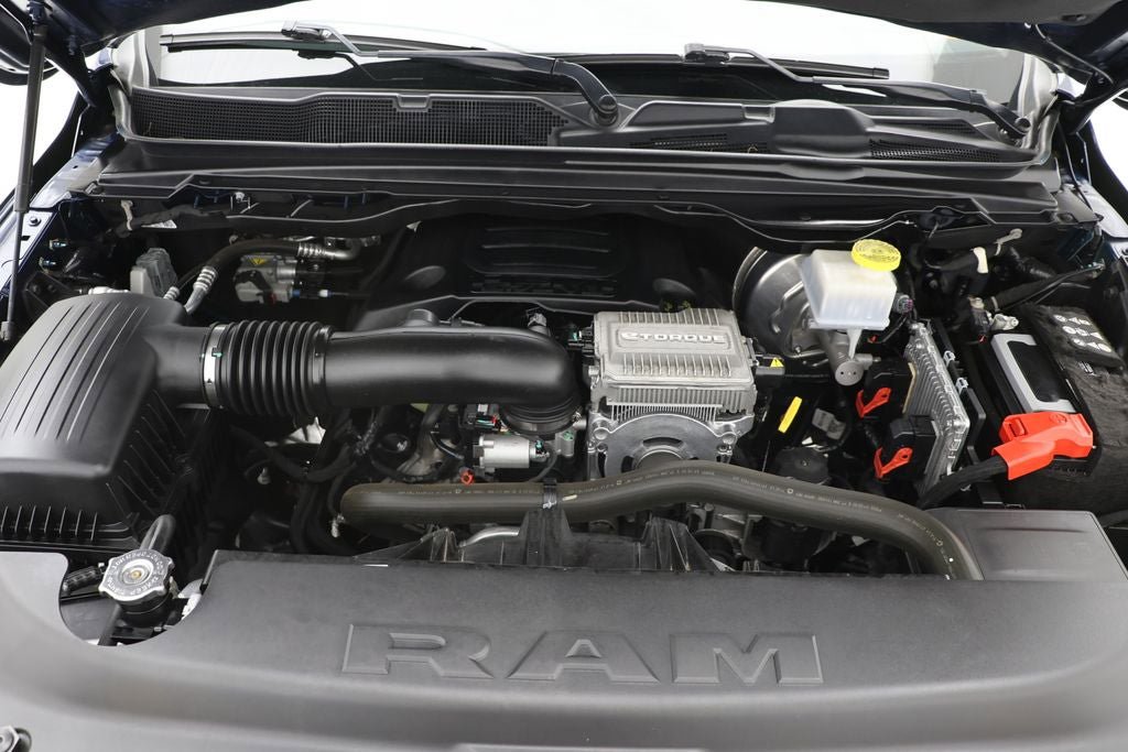 Used 2022 RAM 1500 Laramie AWD/4WD image 39