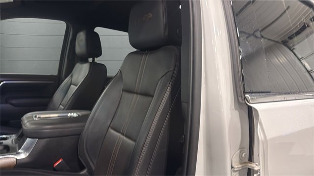 Used 2022 Chevrolet Silverado 1500 High Country image 21