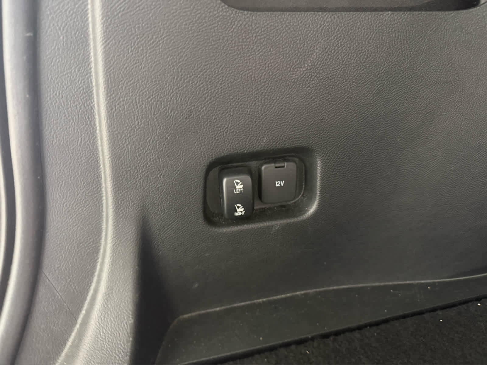 Used 2024 Ford Edge SEL image 20