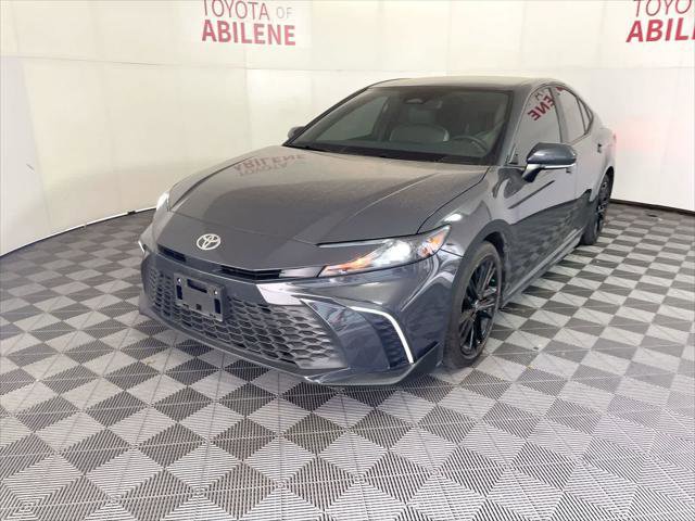 Certified 2025 Toyota Camry SE w/ Convenience Package FWD image 1