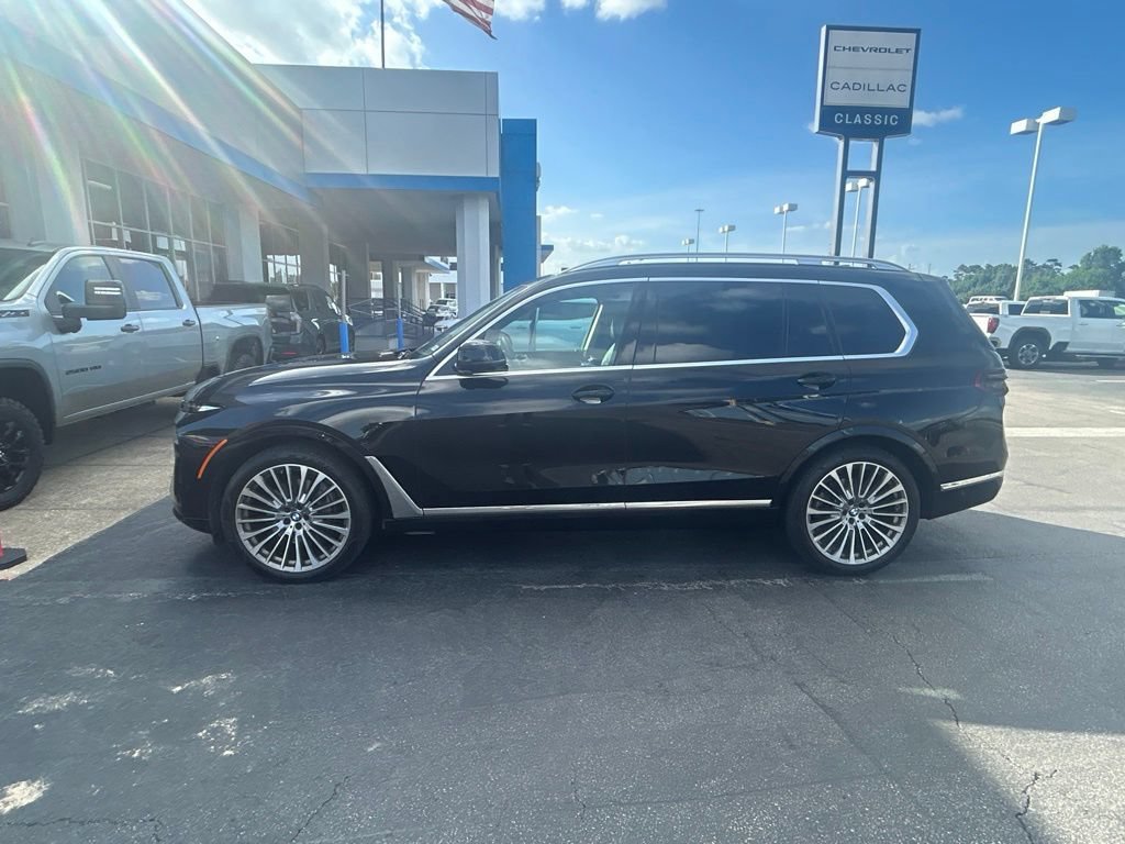 Used 2023 BMW X7 xDrive40i w/ Premium Package AWD/4WD image 1