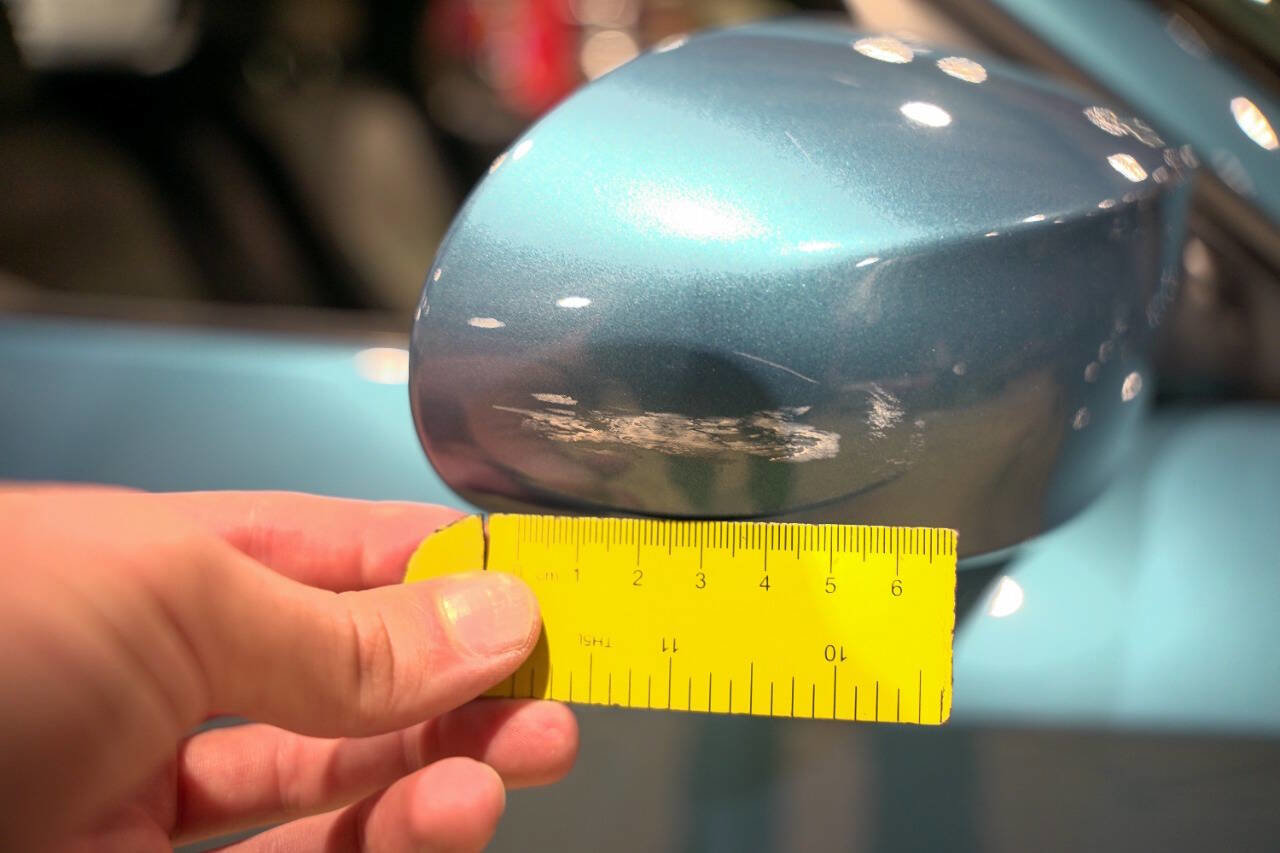 Used 2005 BMW Z4 2.5i image 39