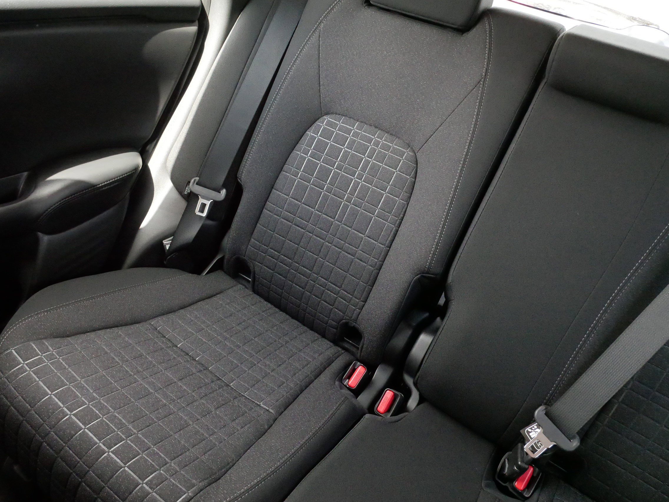 Used 2025 Honda HR-V LX image 12