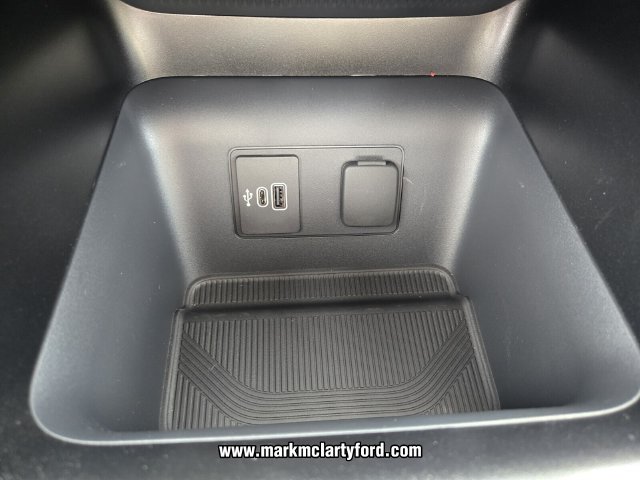 New 2026 Ford Explorer Active w/ Active Comfort Package RWD image 19